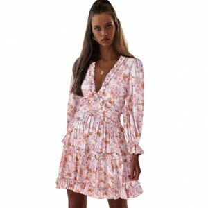 Chic Pink/Wht  Floral Long Sleeve Dress with Back cut out. NWOT Size LARGE